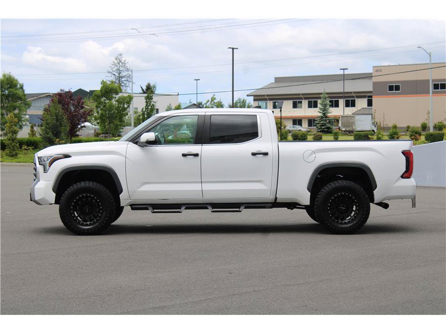 Used 2024 Toyota Tundra Limited AWD/4WD image 2