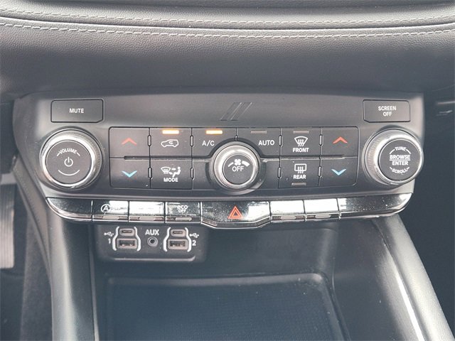 Used 2022 Dodge Durango SXT image 19