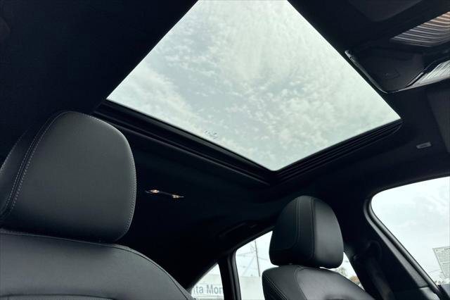 Used 2023 BMW i4 eDrive35 image 15