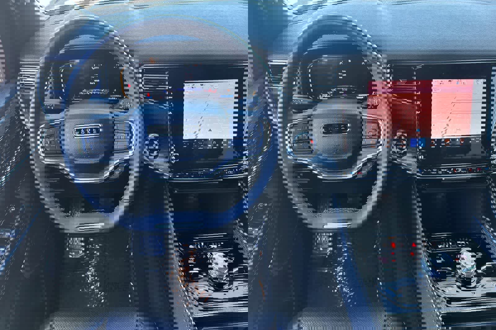 Used 2023 Jeep Wagoneer L Series III w/ Preferred Equipment Group image 14