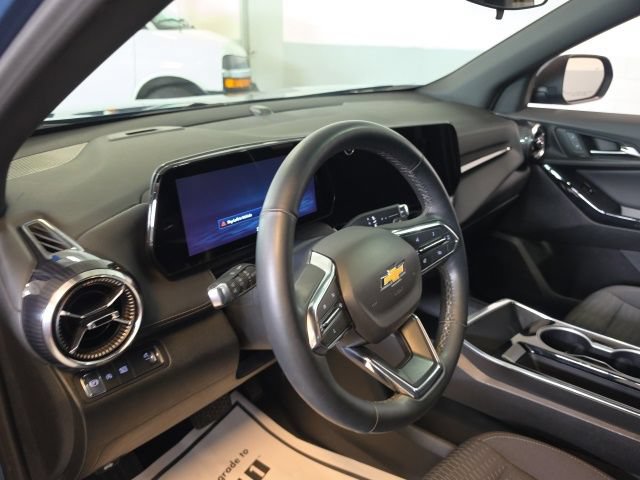 Certified 2025 Chevrolet Equinox LT FWD image 12