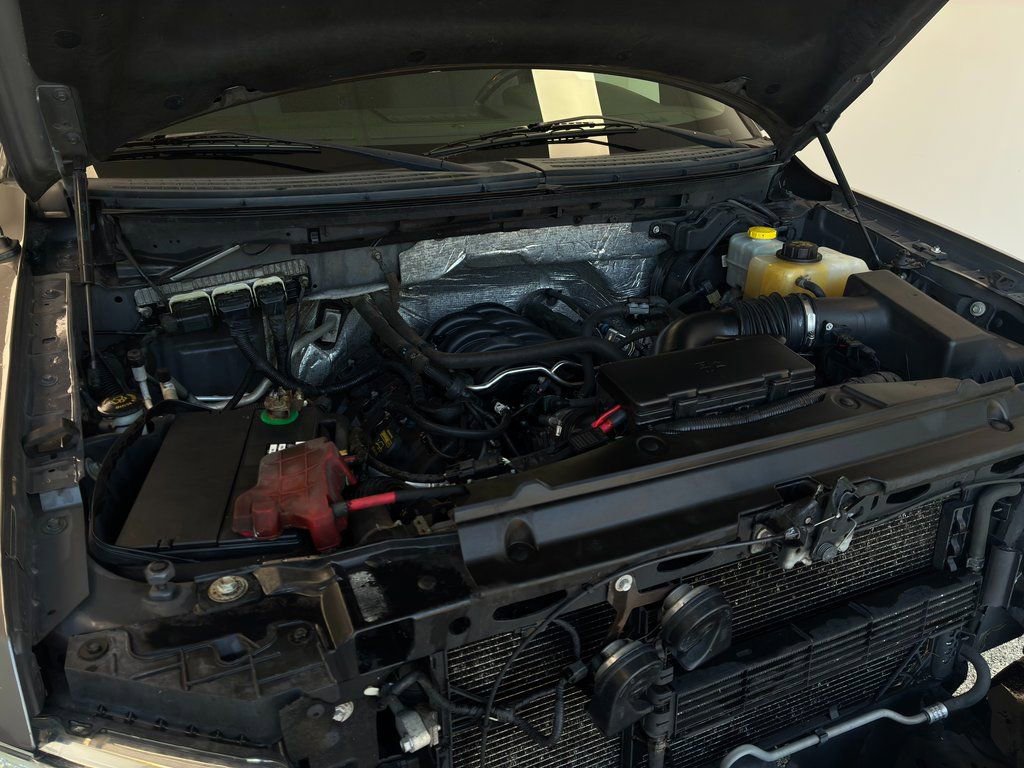 Used 2014 Ford F150 XLT w/ XLT Chrome Package image 53