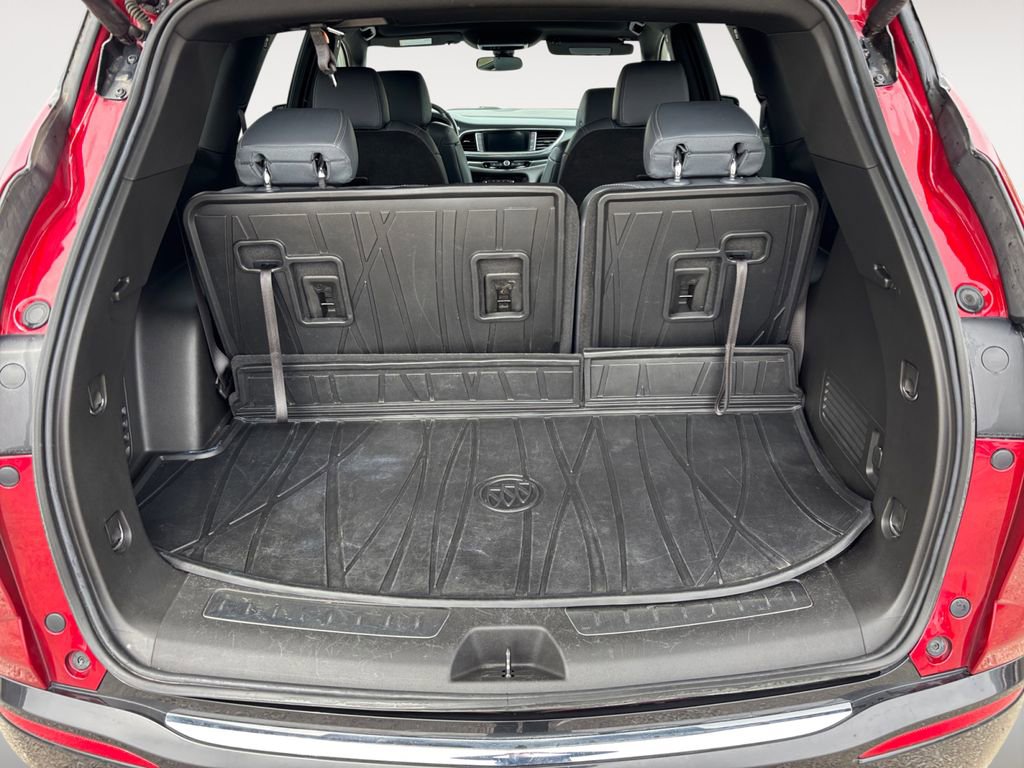 Used 2024 Buick Enclave Essence w/ Sport Touring Edition FWD image 5