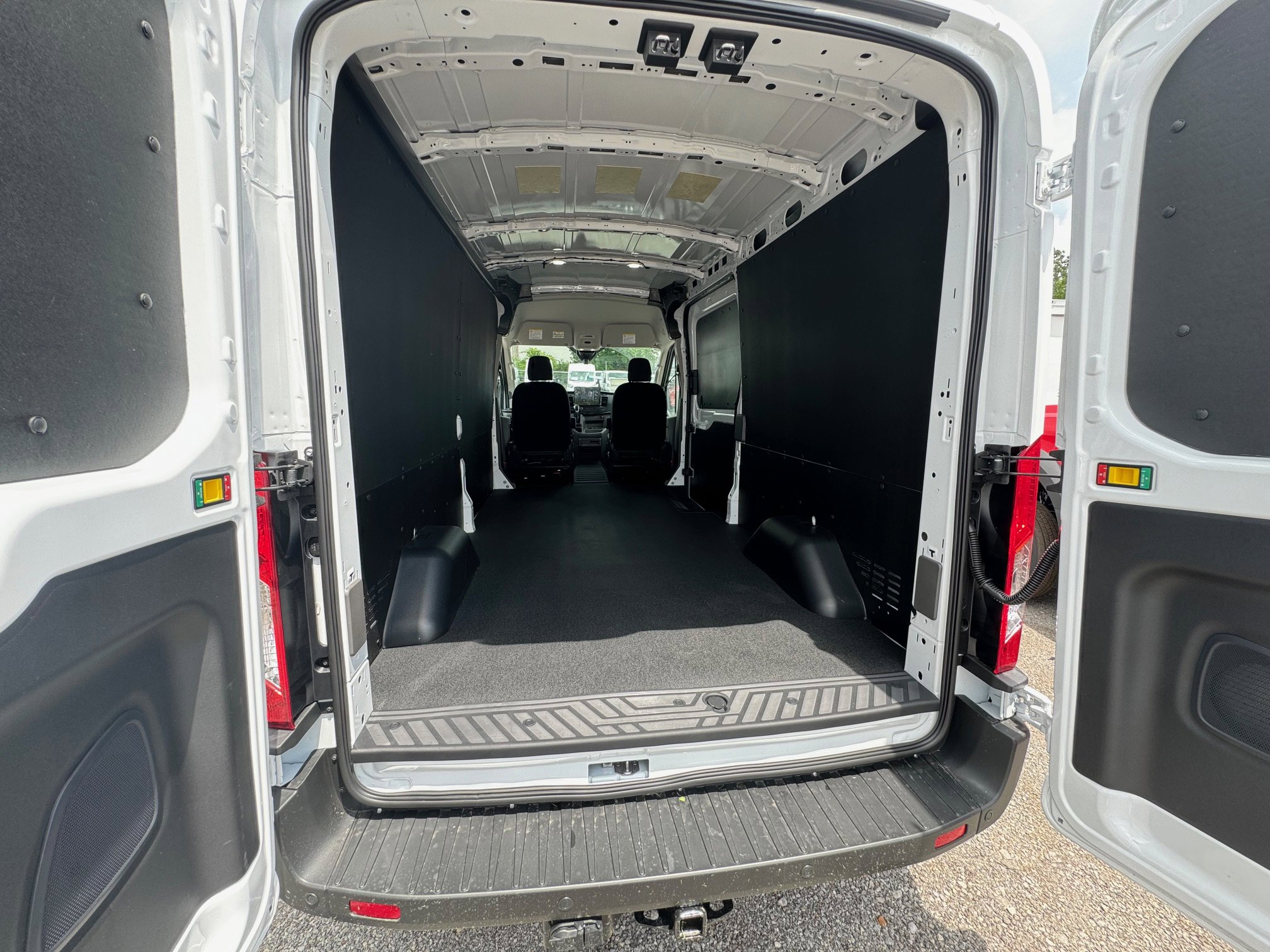 New 2025 Ford Transit 250 148 Medium Roof Extended AWD image 8