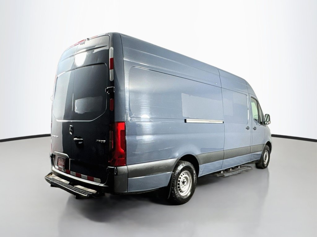 Used 2019 Mercedes-Benz Sprinter 170 image 5