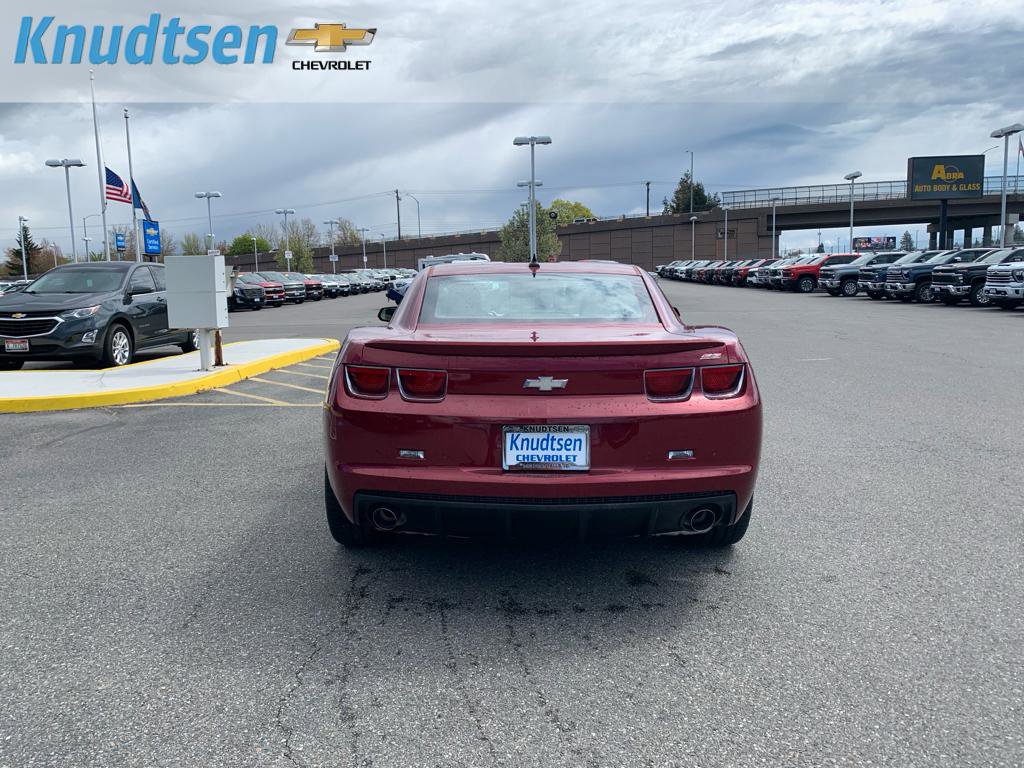 Used 2010 Chevrolet Camaro SS w/ RS Package RWD image 6