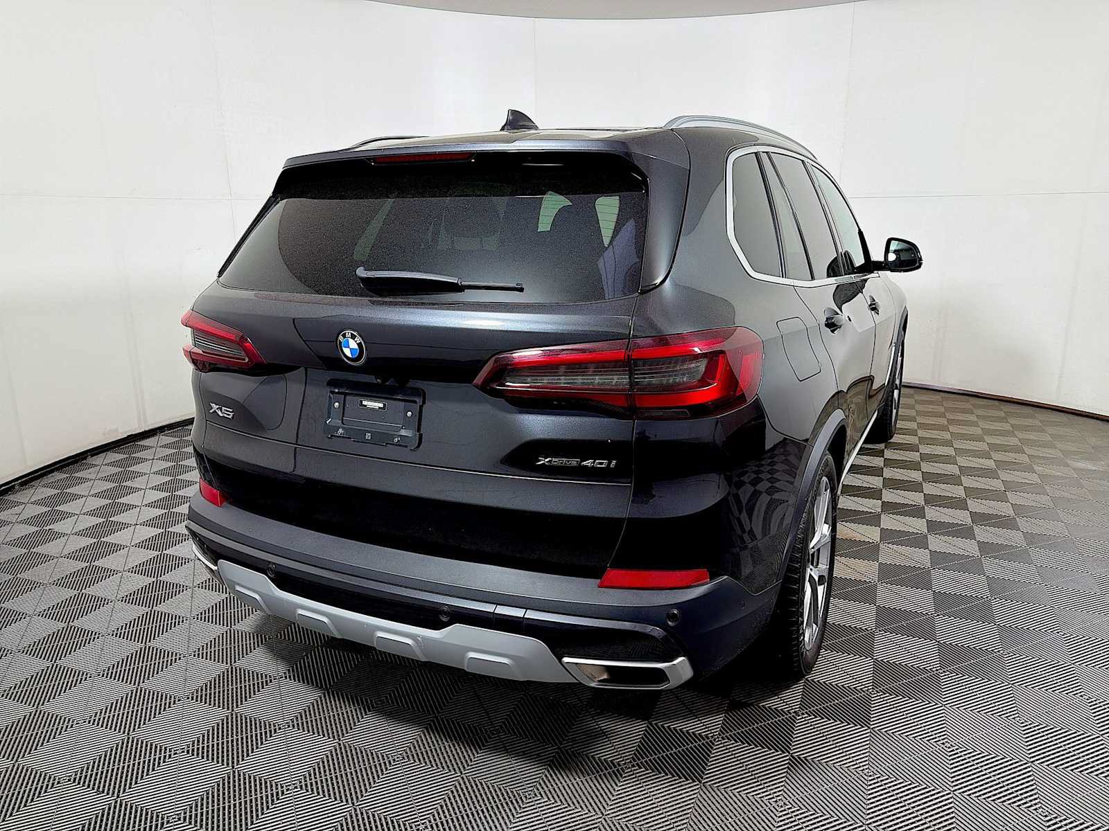Certified 2023 BMW X5 xDrive40i w/ Premium Package AWD/4WD image 6