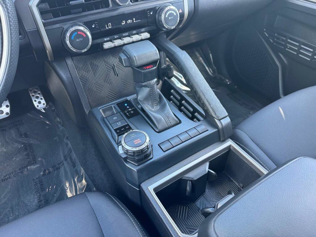 Certified 2025 Toyota Tacoma TRD Sport AWD/4WD image 12