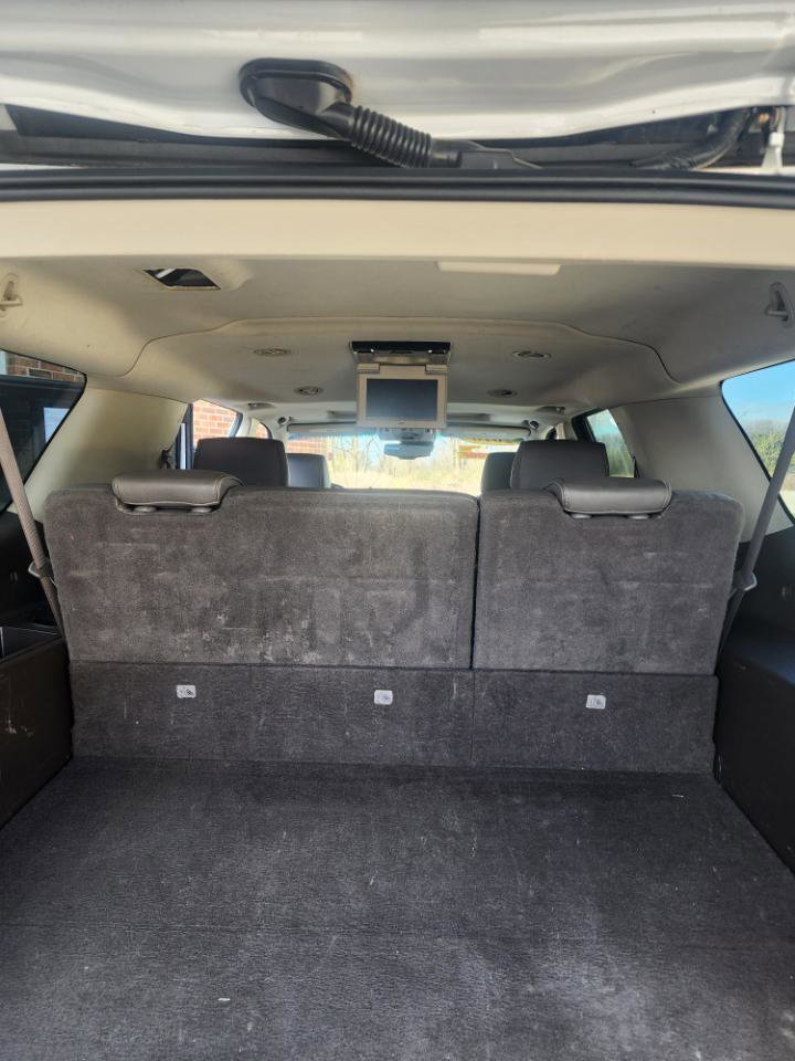 Used 2016 GMC Yukon XL Denali w/ Open Road Package AWD/4WD image 11