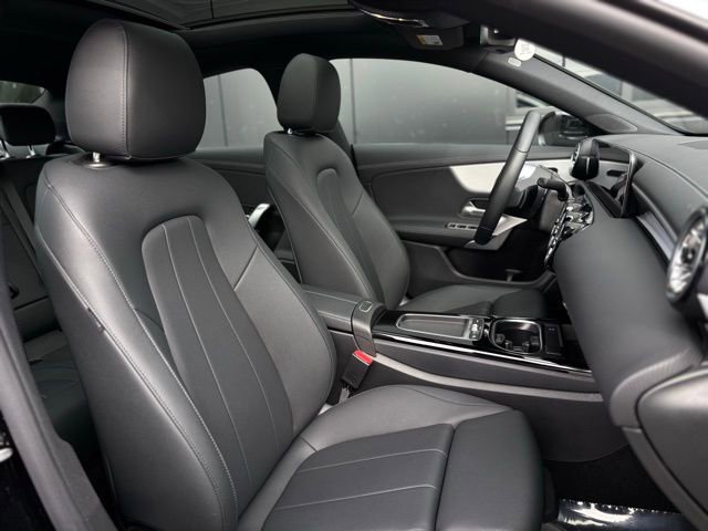 Used 2025 Mercedes-Benz CLA 250 4MATIC image 48