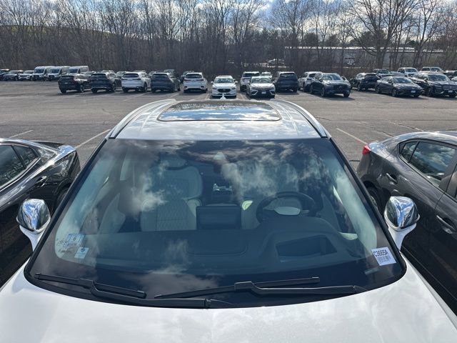 Used 2022 Lincoln Aviator Black Label w/ Class IV Trailer Tow Package image 8