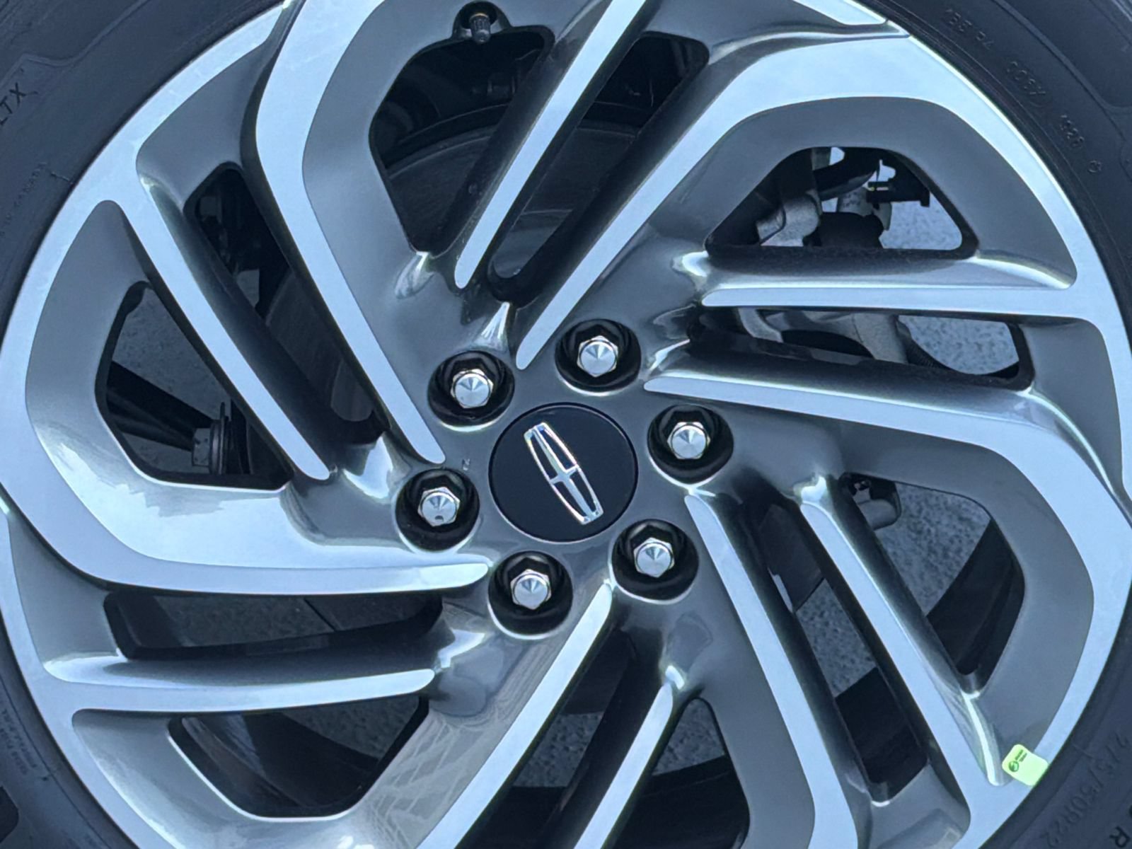 New 2026 Lincoln Navigator L Reserve AWD/4WD image 5