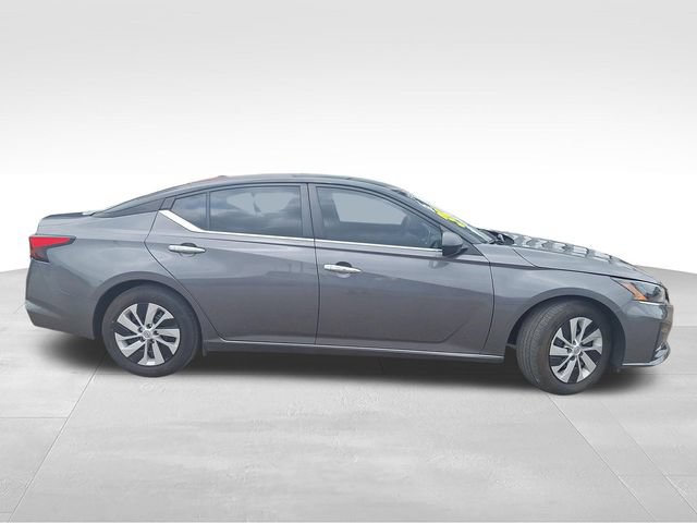 Certified 2025 Nissan Altima 2.5 S FWD image 10