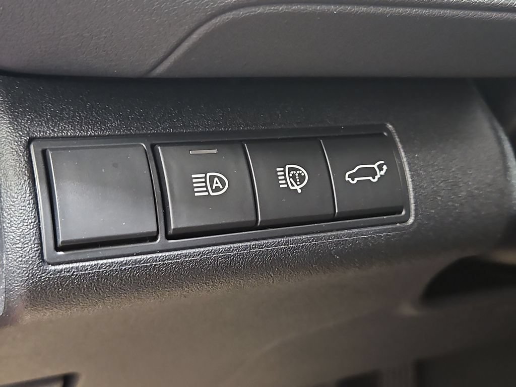 New 2026 Toyota C-HR AWD/4WD image 17