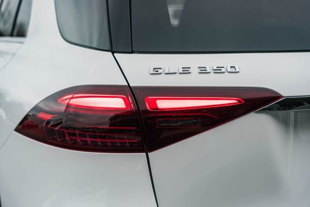 Certified 2024 Mercedes-Benz GLE 350 4MATIC image 7