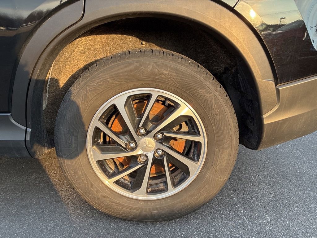 Used 2022 Mitsubishi Eclipse Cross ES image 13