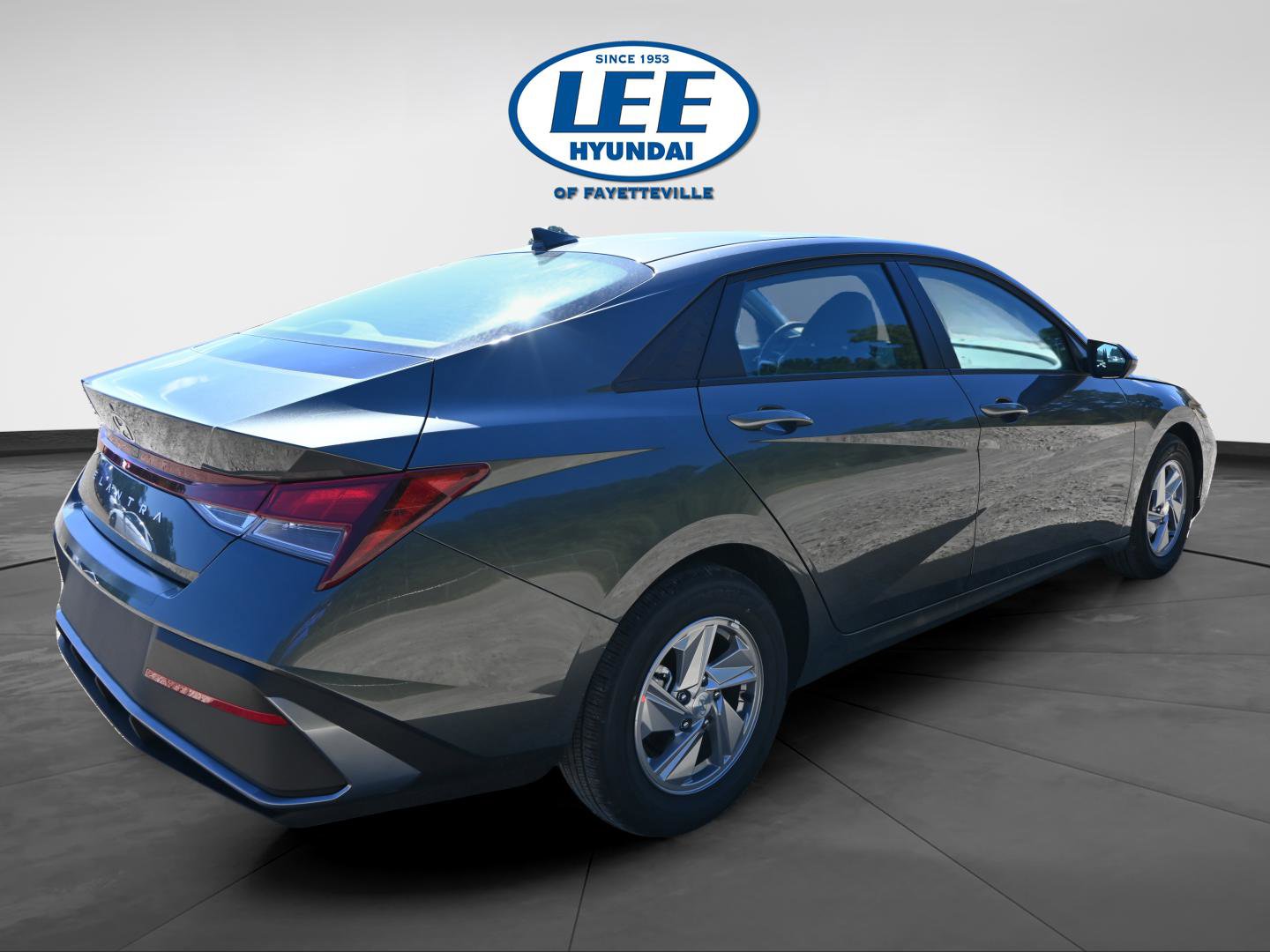 Certified 2025 Hyundai Elantra SE FWD image 7