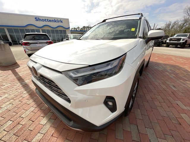 Used 2022 Toyota RAV4 Limited AWD/4WD image 25