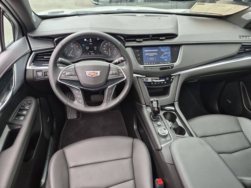 Used 2026 Cadillac XT5 Premium Luxury w/ LPO, ONYX Package FWD image 13