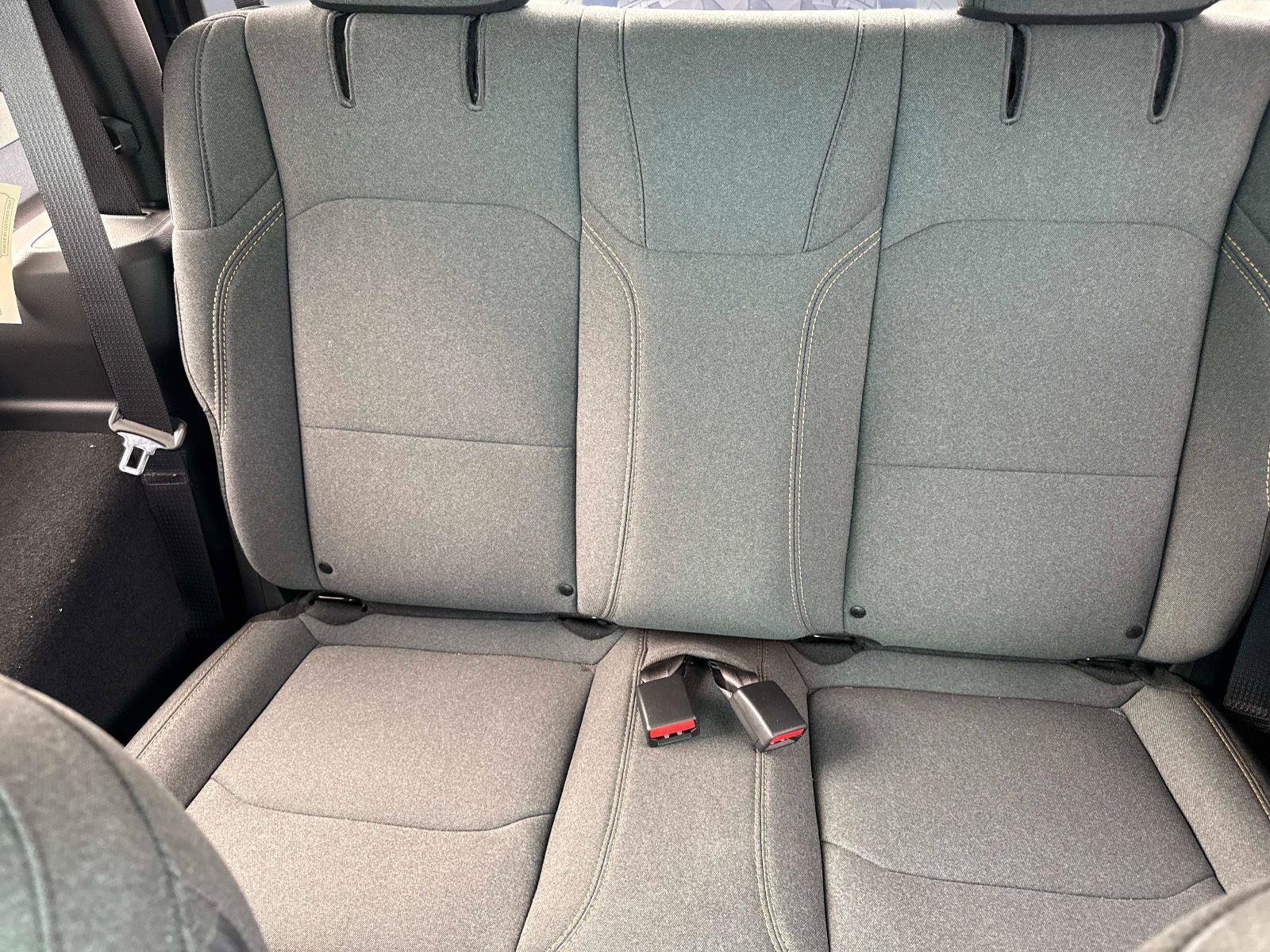 Used 2025 Jeep Wrangler Sport image 13