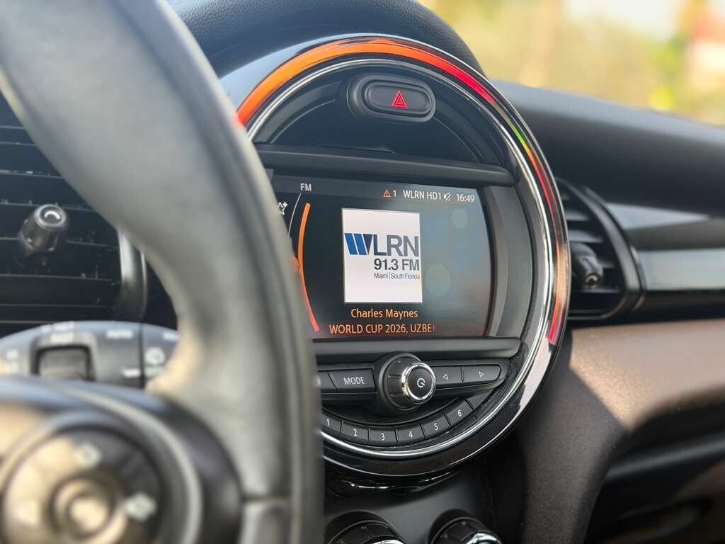 Used 2019 MINI Cooper 2-Door Hardtop FWD image 17