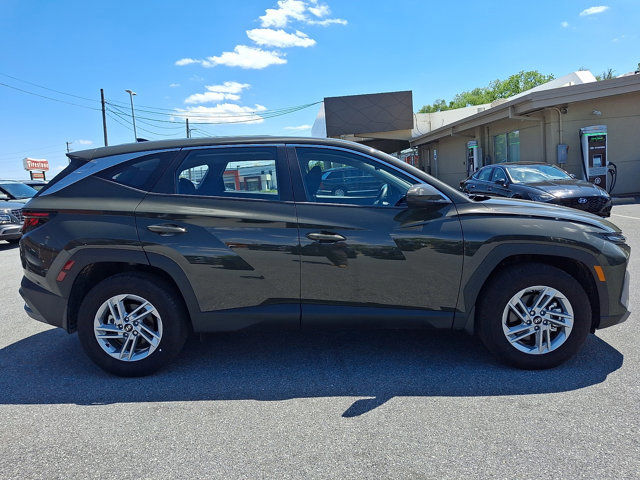 Used 2025 Hyundai Tucson SE AWD/4WD image 7