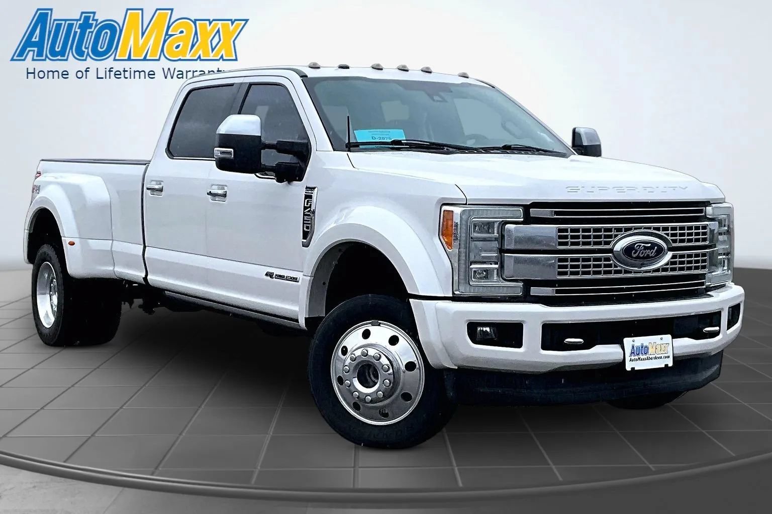 Used 2017 Ford F450 Platinum w/ Platinum Ultimate Package AWD/4WD image 3