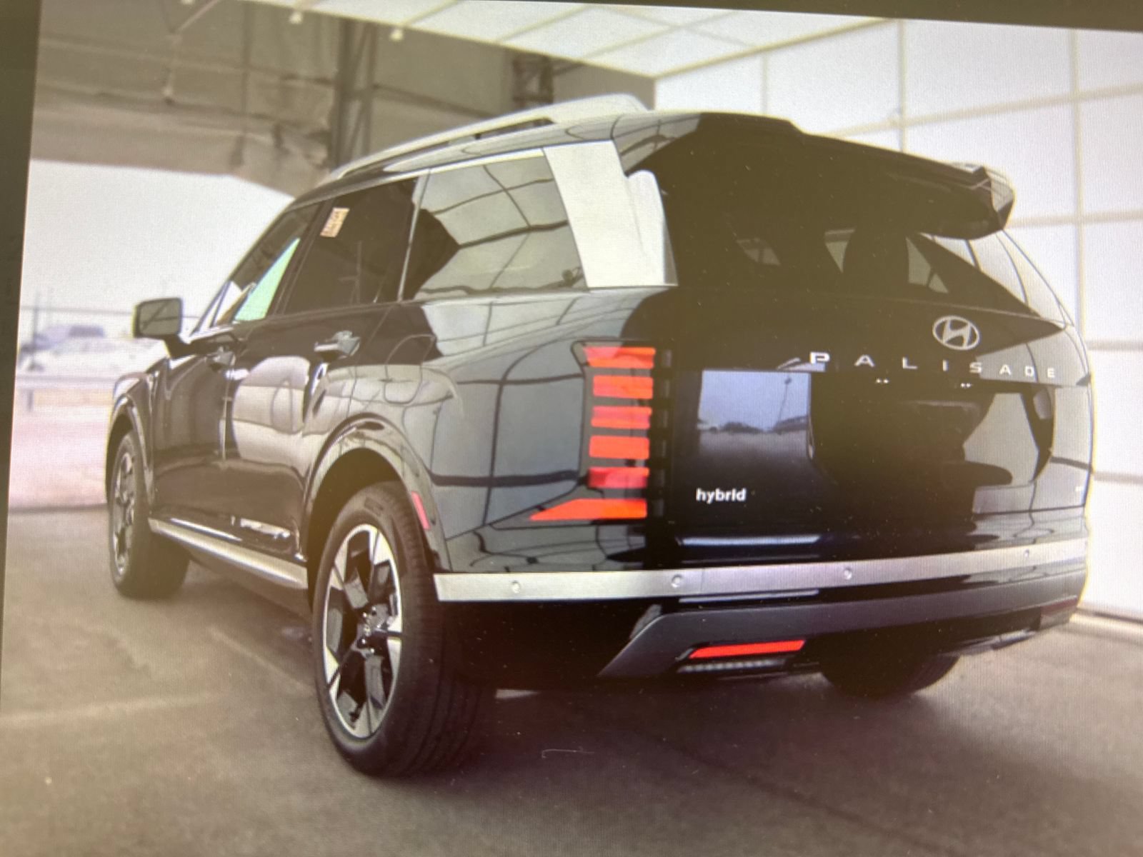 Used 2026 Hyundai Palisade Limited AWD/4WD image 3