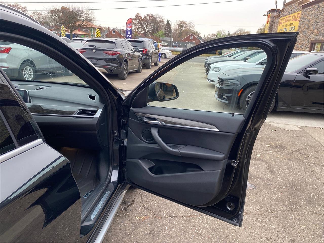 Used 2018 BMW X1 xDrive28i w/ Convenience Package image 34