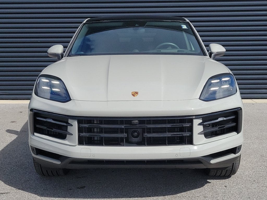 Certified 2026 Porsche Cayenne Coupe AWD/4WD image 10
