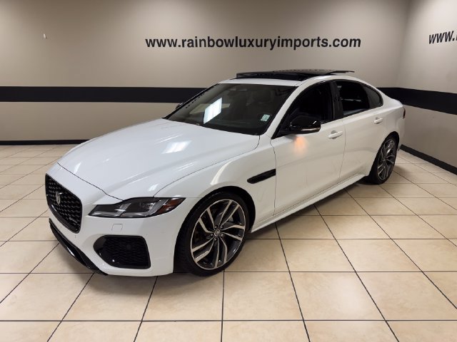 Used 2024 Jaguar XF R-Dynamic SE AWD/4WD image 3