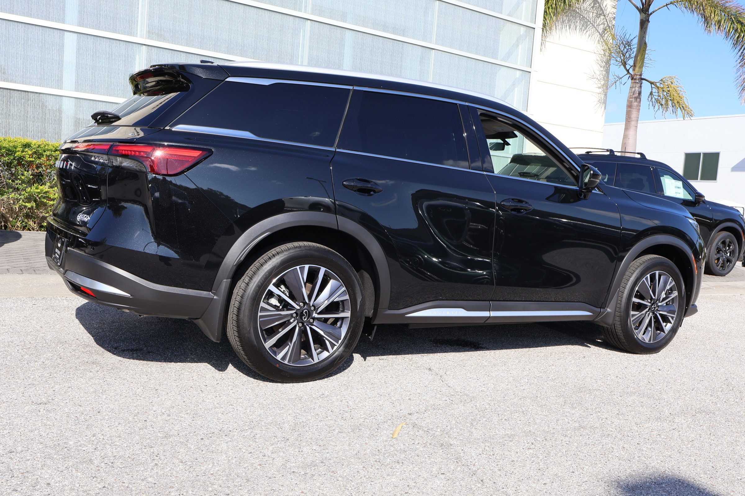 Used 2026 INFINITI QX60 Luxe w/ Cargo Package image 10