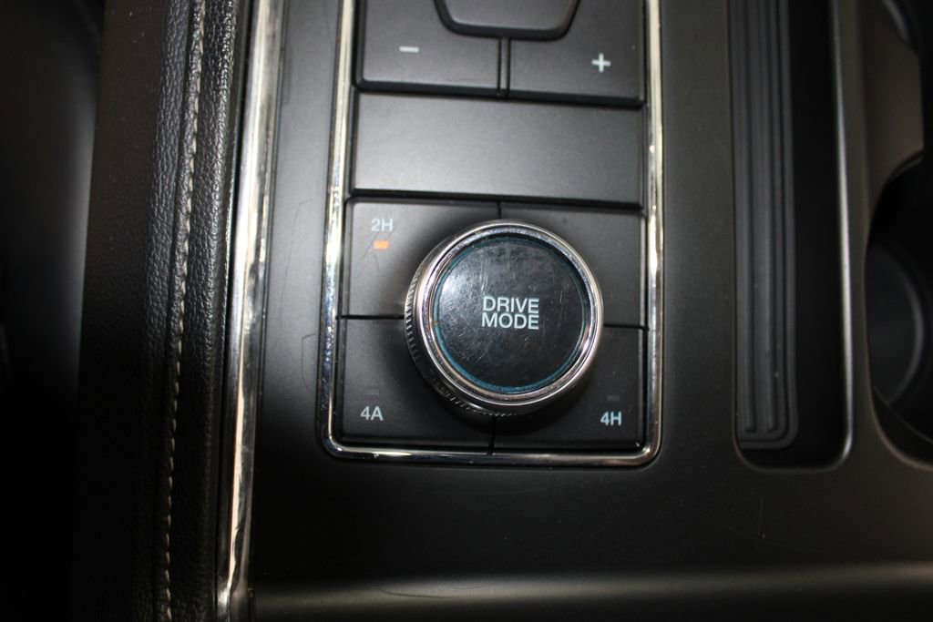 Used 2024 Ford Expedition XLT image 49