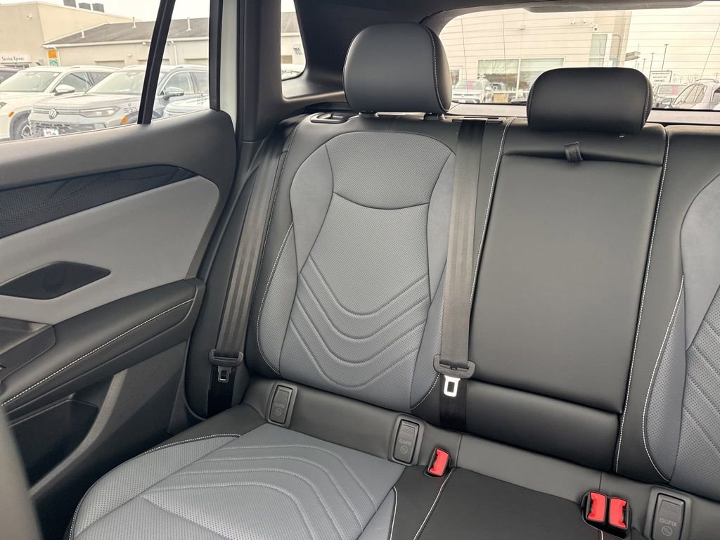 New 2026 Volkswagen Tiguan SE R-Line AWD/4WD image 13