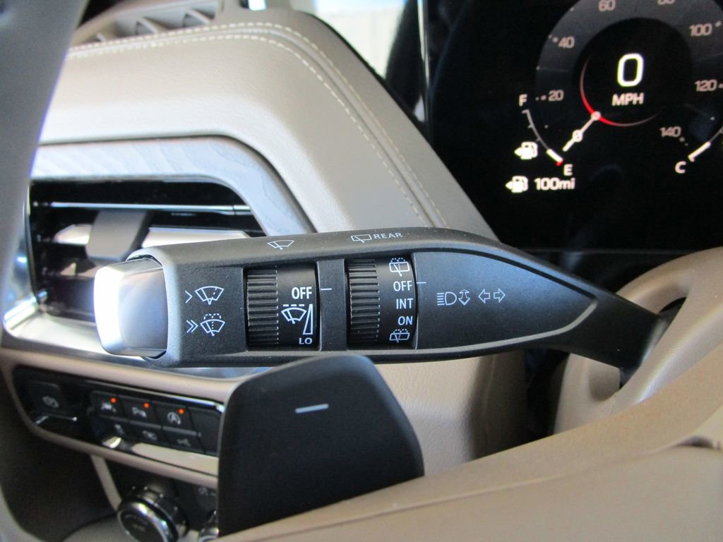 New 2026 GMC Yukon Denali w/ Denali Reserve Package RWD image 40