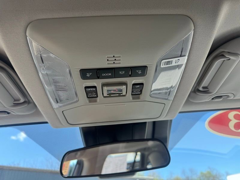 Used 2023 Toyota RAV4 XLE Premium AWD/4WD image 23