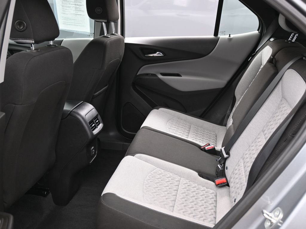 Used 2024 Chevrolet Equinox LS FWD image 28