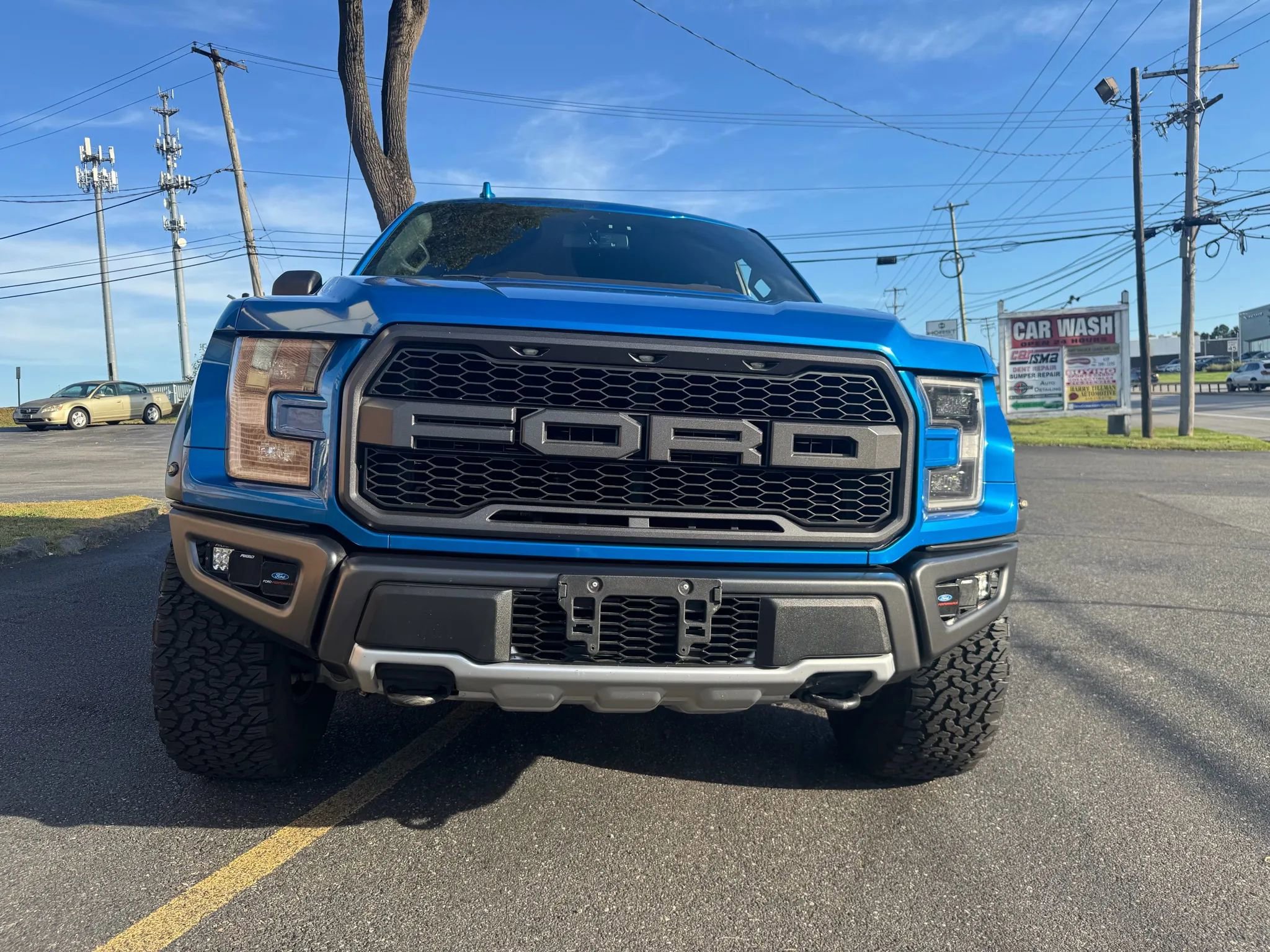 Used 2020 Ford F150 Raptor image 2