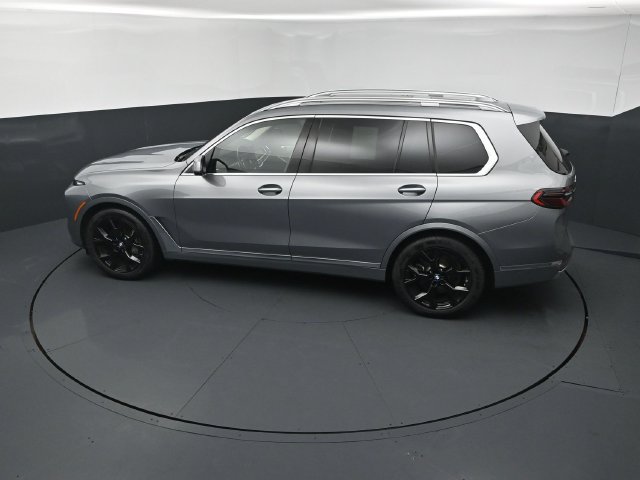 Used 2025 BMW X7 xDrive40i w/ Executive Package AWD/4WD image 15