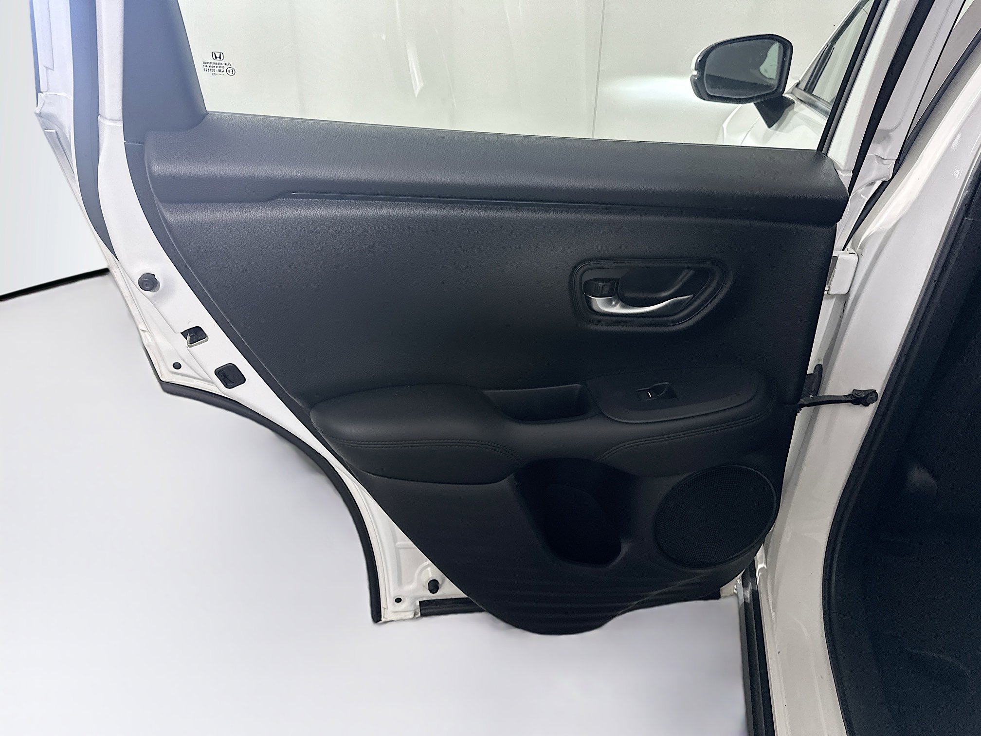 Used 2023 Honda HR-V LX image 24