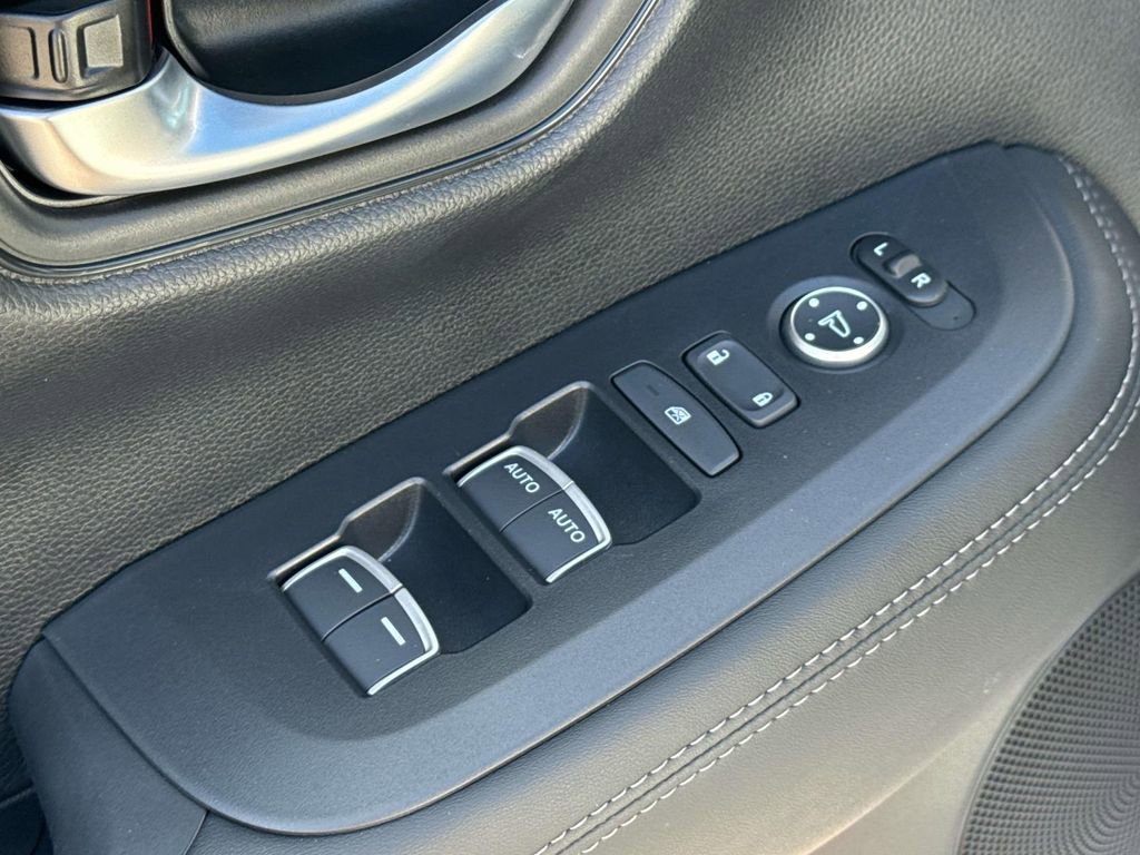 Certified 2026 Honda HR-V EX-L image 16