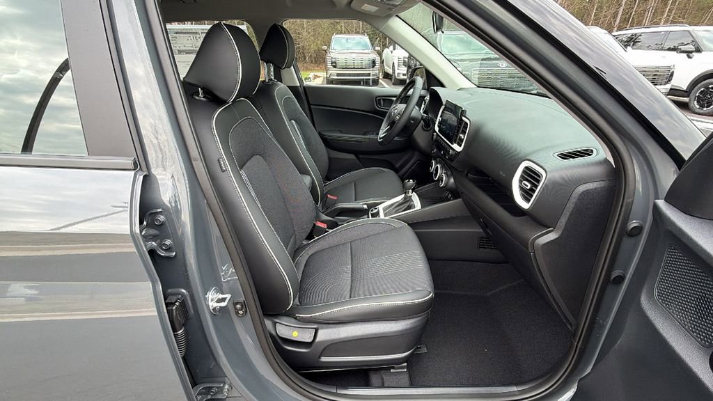 New 2026 Hyundai Venue SEL image 14