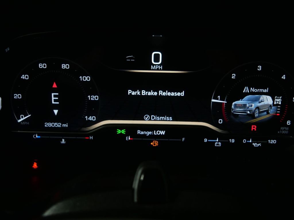 Used 2024 GMC Yukon Denali Ultimate AWD/4WD image 32