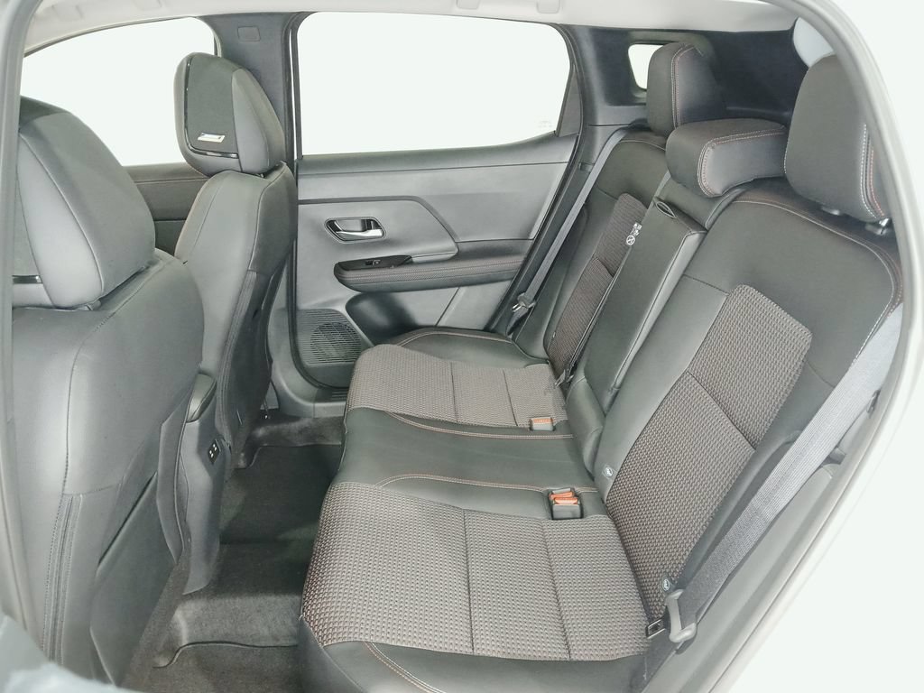 Certified 2025 Nissan Kicks SR w/ SR Premium Package AWD/4WD image 12