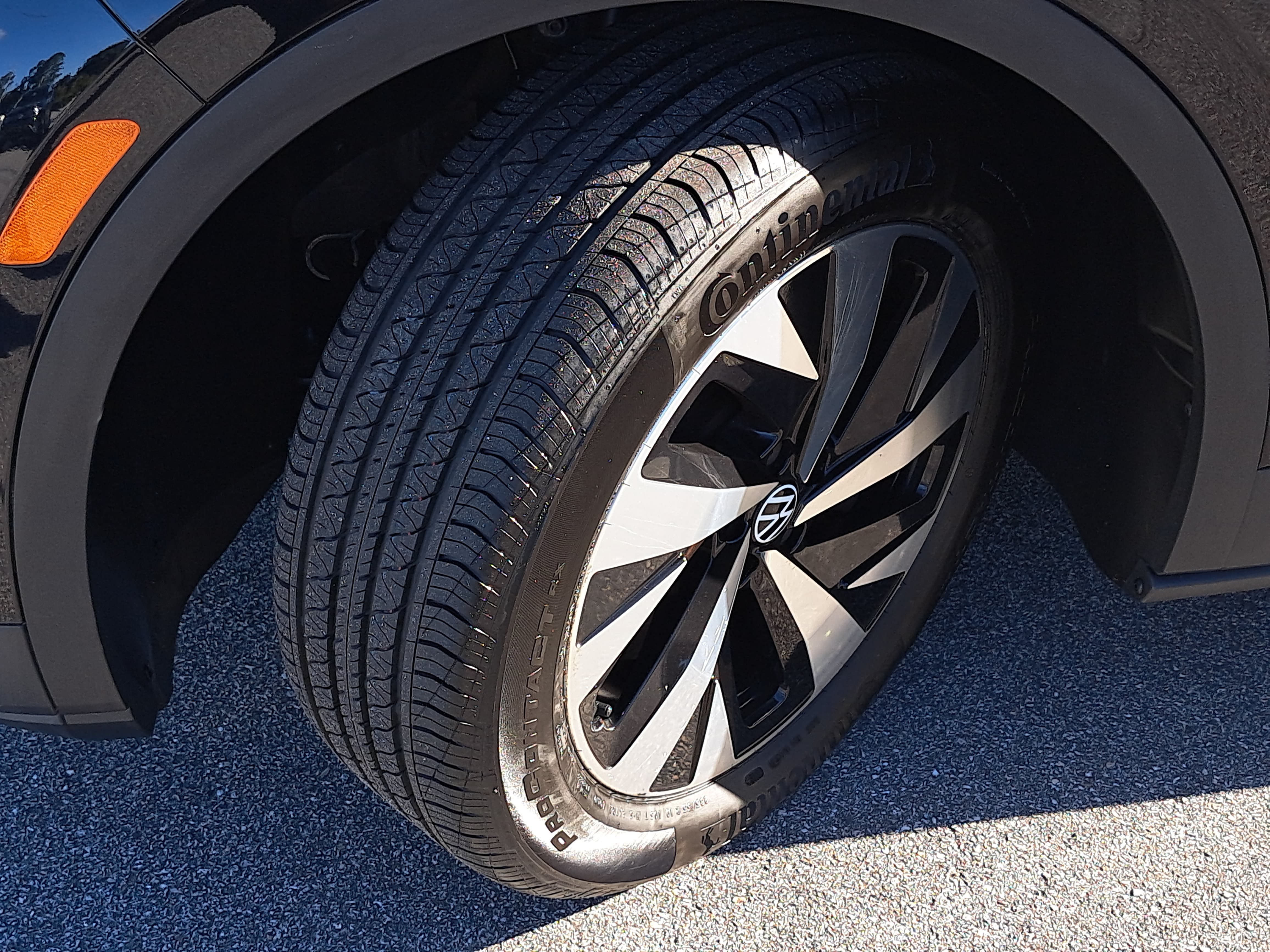 Used 2023 Volkswagen ID.4 Pro RWD image 32