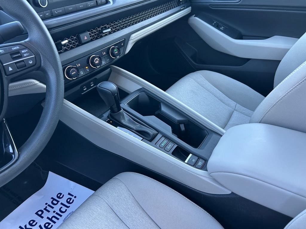 Certified 2024 Honda Accord EX image 11