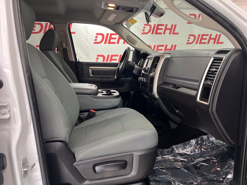 Used 2018 RAM 1500 Classic SLT AWD/4WD image 10