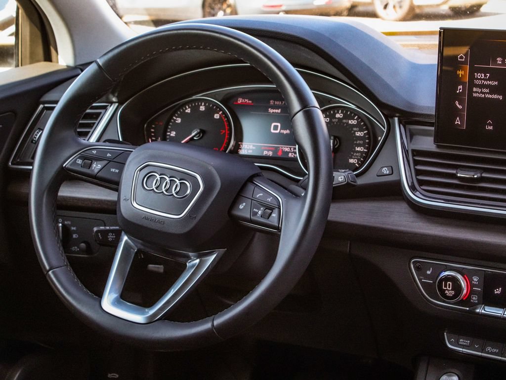 Used 2023 Audi Q5 2.0T Premium w/ Convenience Package AWD/4WD image 24