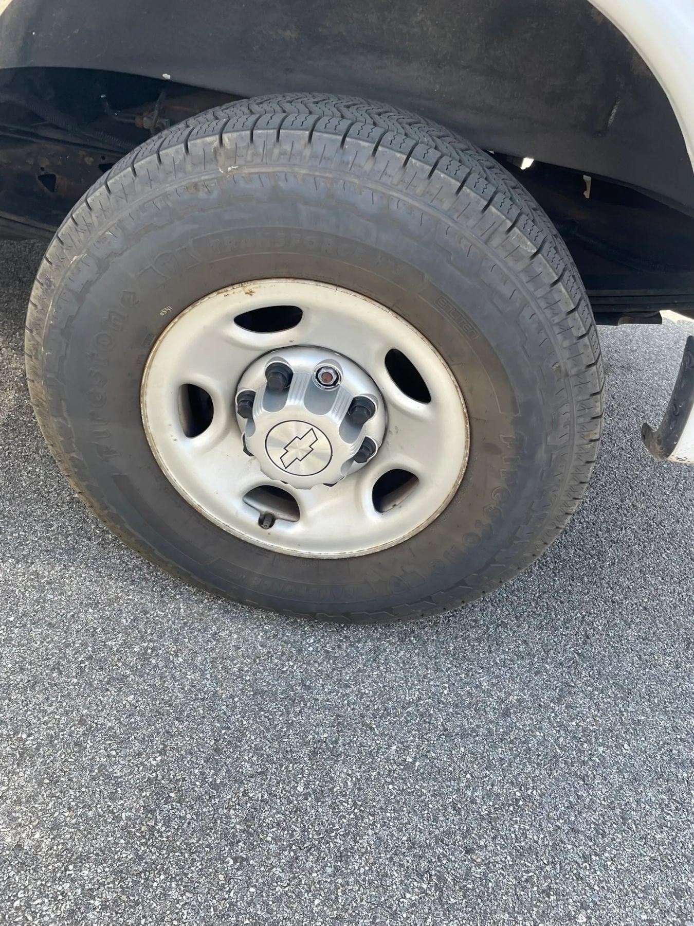 Used 2019 Chevrolet Express 2500 w/ Driver Convenience Package RWD image 27