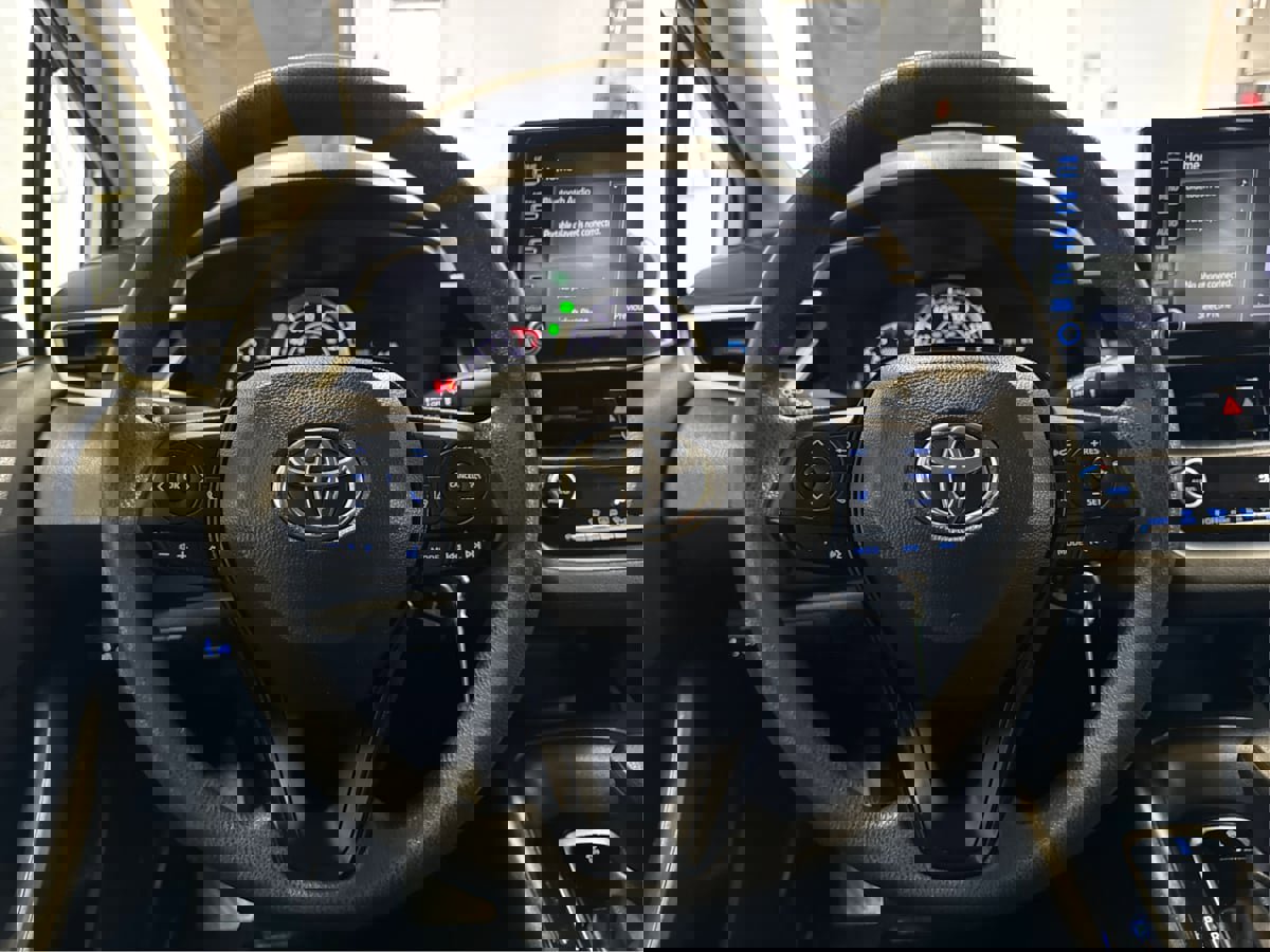 Used 2020 Toyota Corolla LE image 21